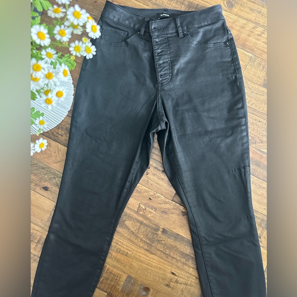 Express Curvy Skinny black jeans size 6